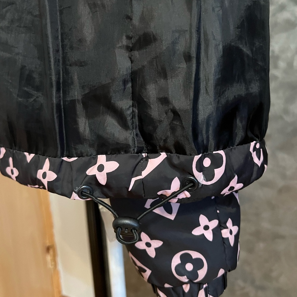 Stylish Black and Pink Women's Jacket - Picture 7 of 7